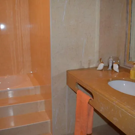 Marques * 巴尔基尼亚新镇